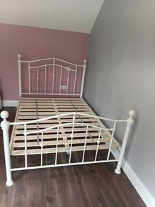 Bed 4ft 6