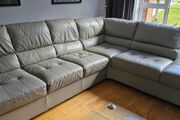Corner suite