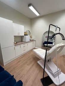 Treatment Room To Rent