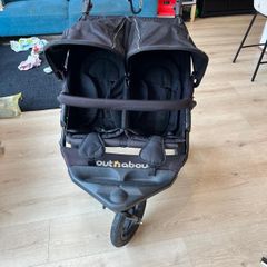 Out n about double buggy V4 double nipper Raven Black