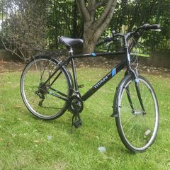 Titan Saxon Mens Hybrid Bike 52cm Rack Mudguards and Lock