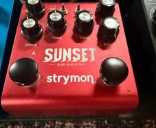 Strymon Sunset dual distortion.