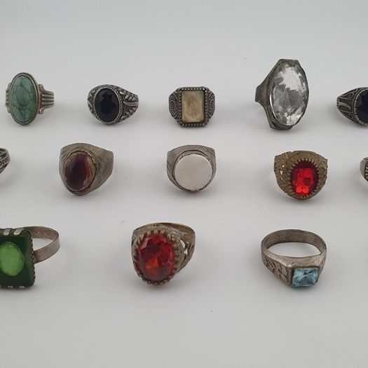 15 Old Fashioned Brass Rings Rustic Decorative Jewellery Lot