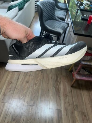 Adidas Boston 13 - Size 9 UK