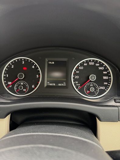Volkswagen Tiguan 2015 - low KM