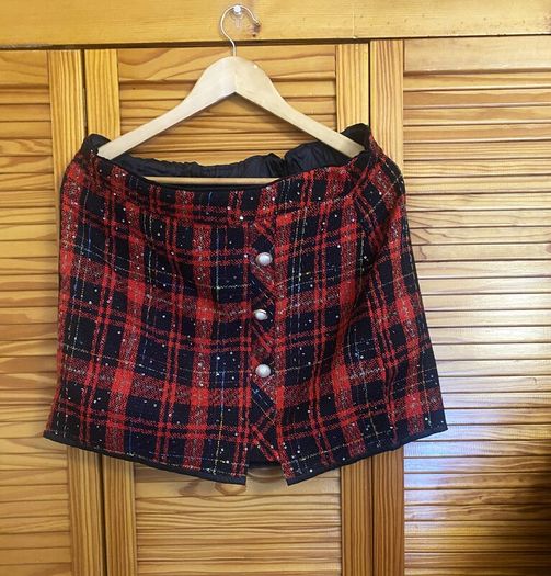 Red Check and Buttons