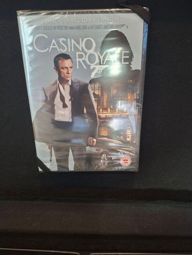James Bond Ultimate Collectors Briefcase