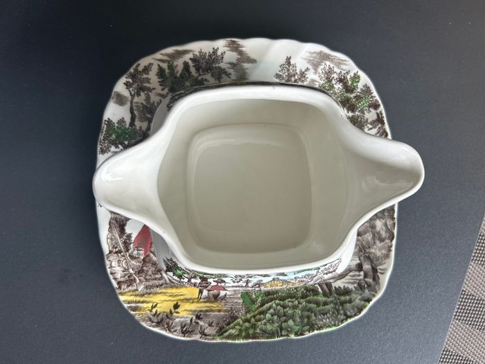 Myott The Hunter Gravy Boat