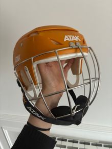 Helmet - hurling / camogie (size  Medium)