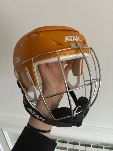 Helmet - hurling / camogie (size  Medium)