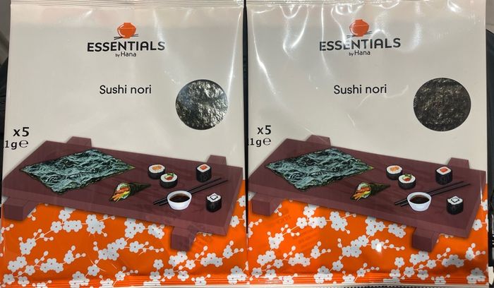 Sushi nori seaweed and wasabi Set