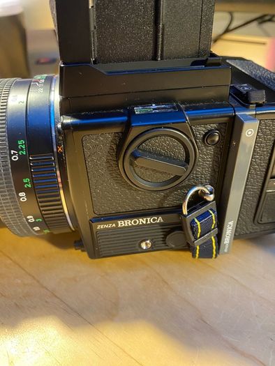 Bronica etrsi medium format camera