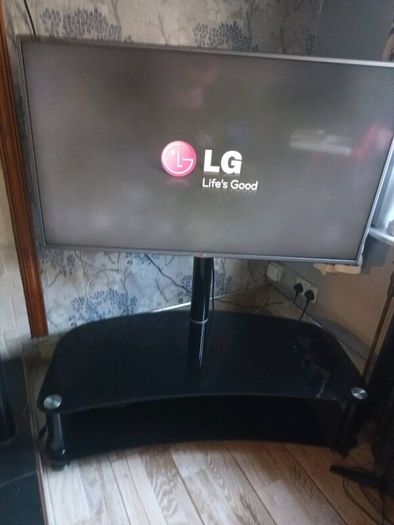 Lg tv  50" & stand