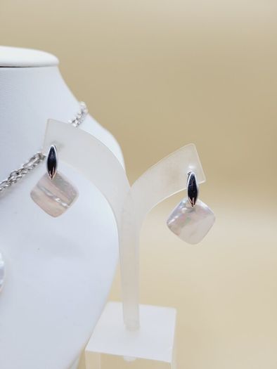 STERLING SILVER 925 Mother of Pearl Jewelry Set Necklace & Earrings