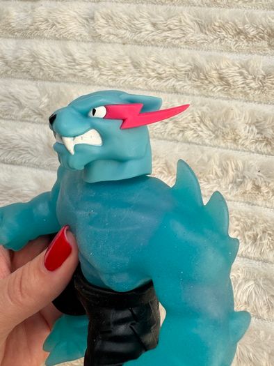 Mr Beast Lab Goo Jit Zu Hypercharged Panther Stretchy Action Figure approx.12 cm. Used Please see photos