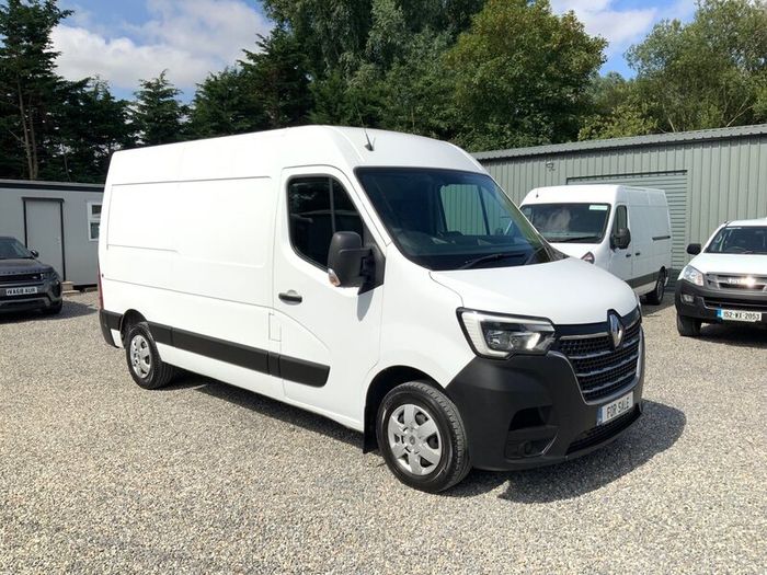 Renault Master Mwb 2.3 Dci ( 1 year warranty ) .