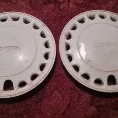 2 x Toyota Corolla E9 Sprinter 13 Inch Hubcaps