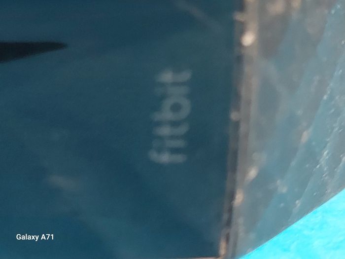 FITBIT in like new condition, no charger, can't test
