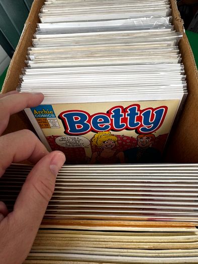 Indie Long Comic Box w 325 Comics for Sale