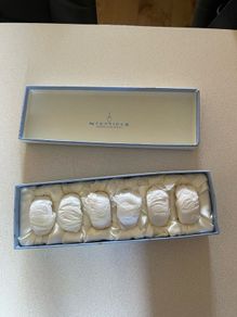 Newbridge Silverware Napkin rings and S+P shaker set