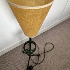Floor lamp