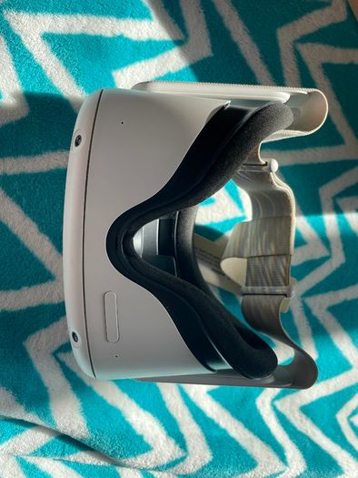 Oculus quest 2 VR with kiwi elite strap