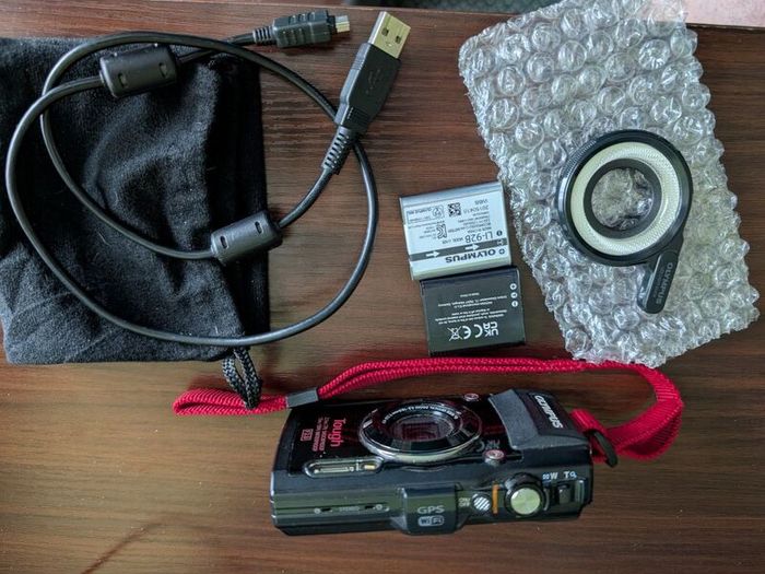 Olympus tg4 Waterproof Camera