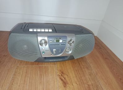 Sony CFD-V8 radio cassette recorder
