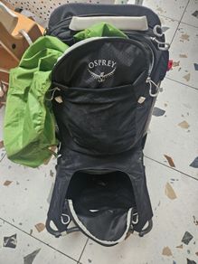 Child hiking carrier
