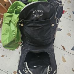 Child hiking carrier