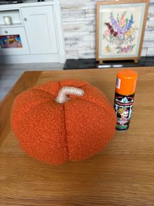 Halloween spray and decoration