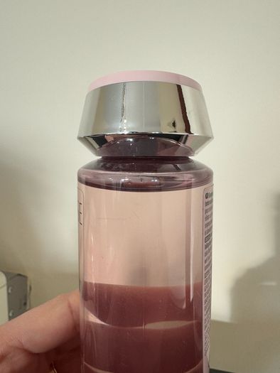 Kerastase Genesis Bain Hydra Fortifiant Shampoo (250ml). Used Once