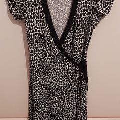BNWT Oasis wrap dress
