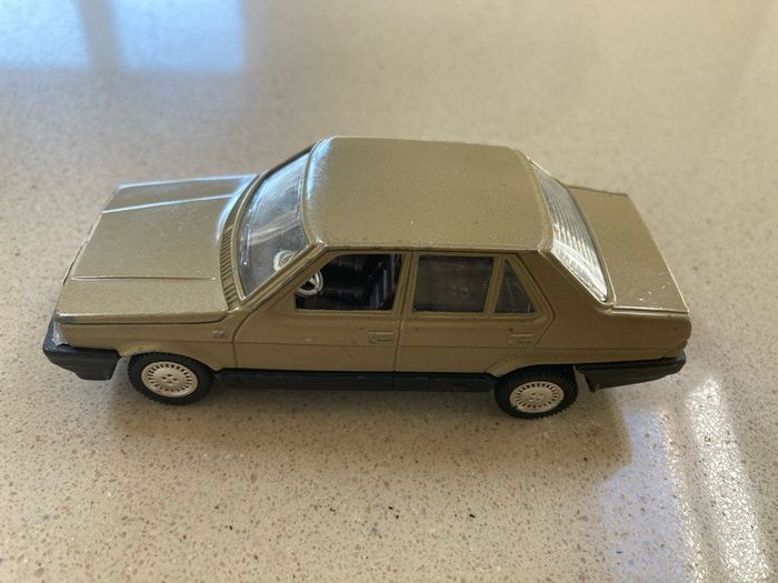 Fiat Regata Promo model 1/43 Burago