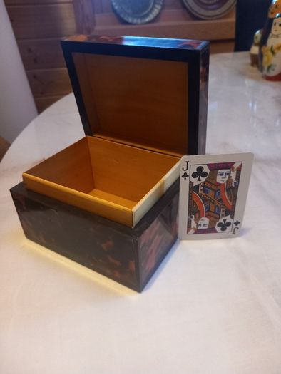 Tortoise shell antique trinket box, probably French, stunning, D18 free reg post