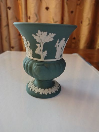 Vintage Wedgwood Miniature Green Grecian Urn