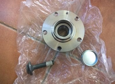 Wheel Hub Bearing Kit Rear Axle Suitable for AUDI A4 B6 B7    SEAT EXEO