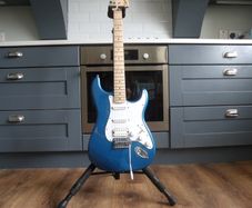 Squier Affinity Stratocaster HSS - Lake Placid Blue