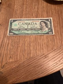 1 Dollar
