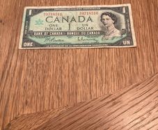 1 Dollar