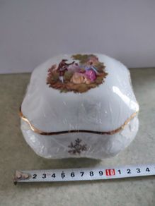 Vintge Limoges Castel Bone China Sweet Box Made In France.