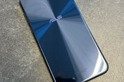 ASUS zenfone 4 smartphone