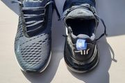 Children's trainers