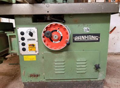 Spindle moulder