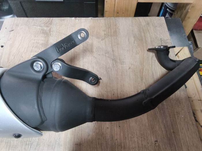 Yamaha aerox Exhaust
