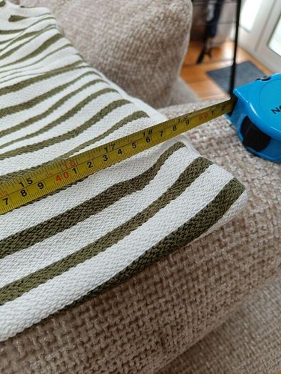 Set of 2 Striped Cushion Covers (Green & White)