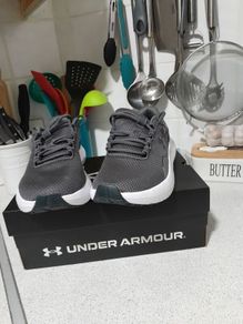 Running shoes for men