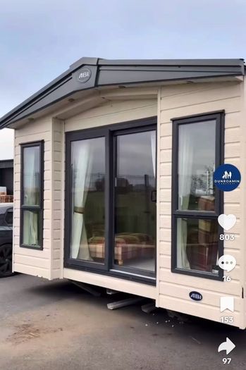 Stunning 2018 ABI WESTWOOD Winter Pack Mobile Home (44x14 Foot)