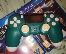 PS4 Alpine Green