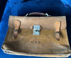 Vintage leather Satchel/Briefcase